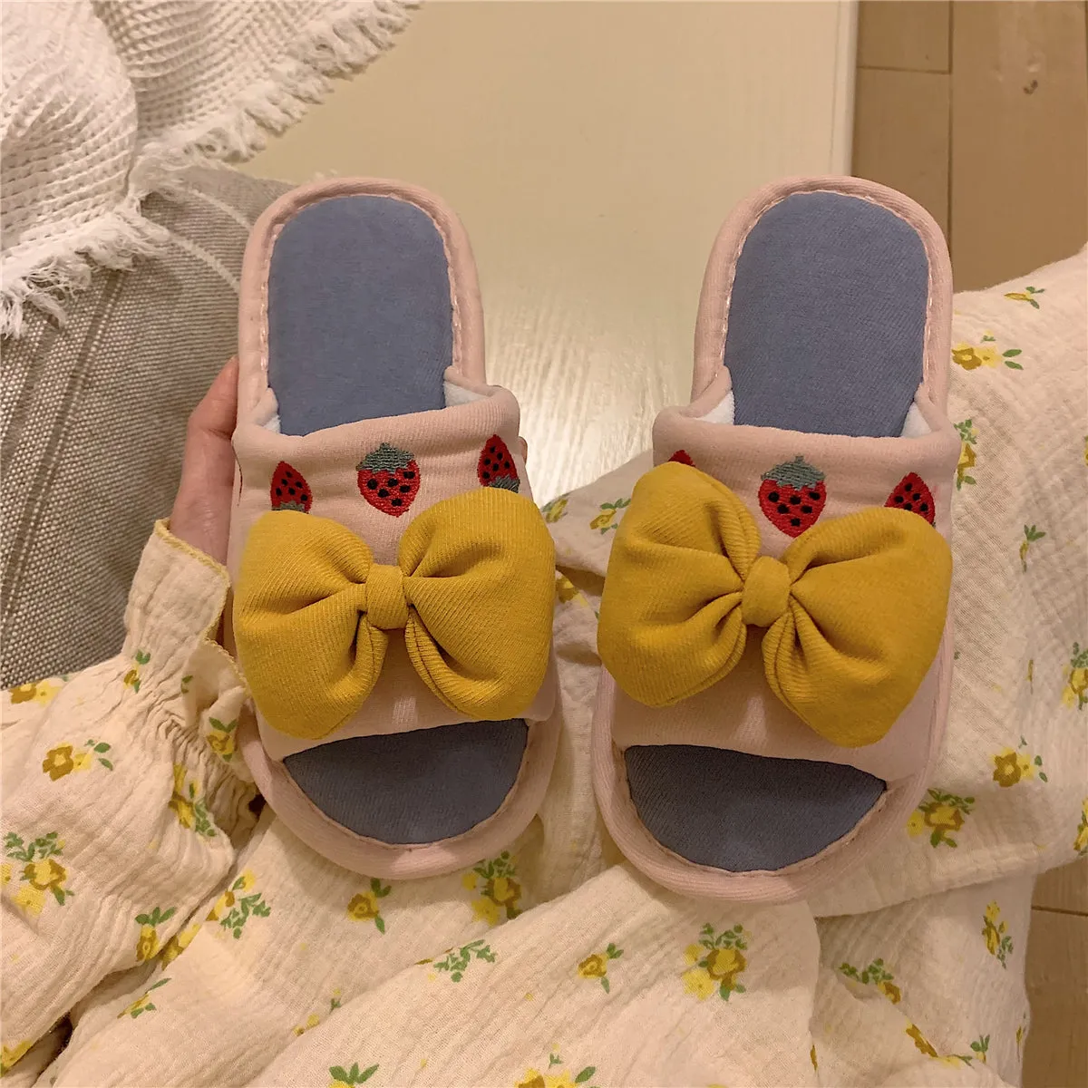 Fluffy Bow Cotton Slippers