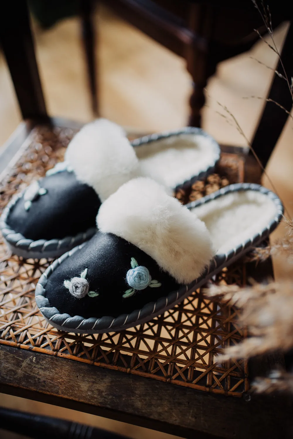 Sheepskin Slippers flower embroidery