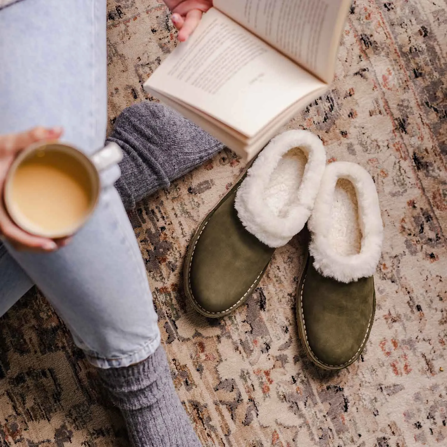 VELDSKOEN SLIPPER (LINED WITH SHEEPSKIN - LEATHER SLIPPER)